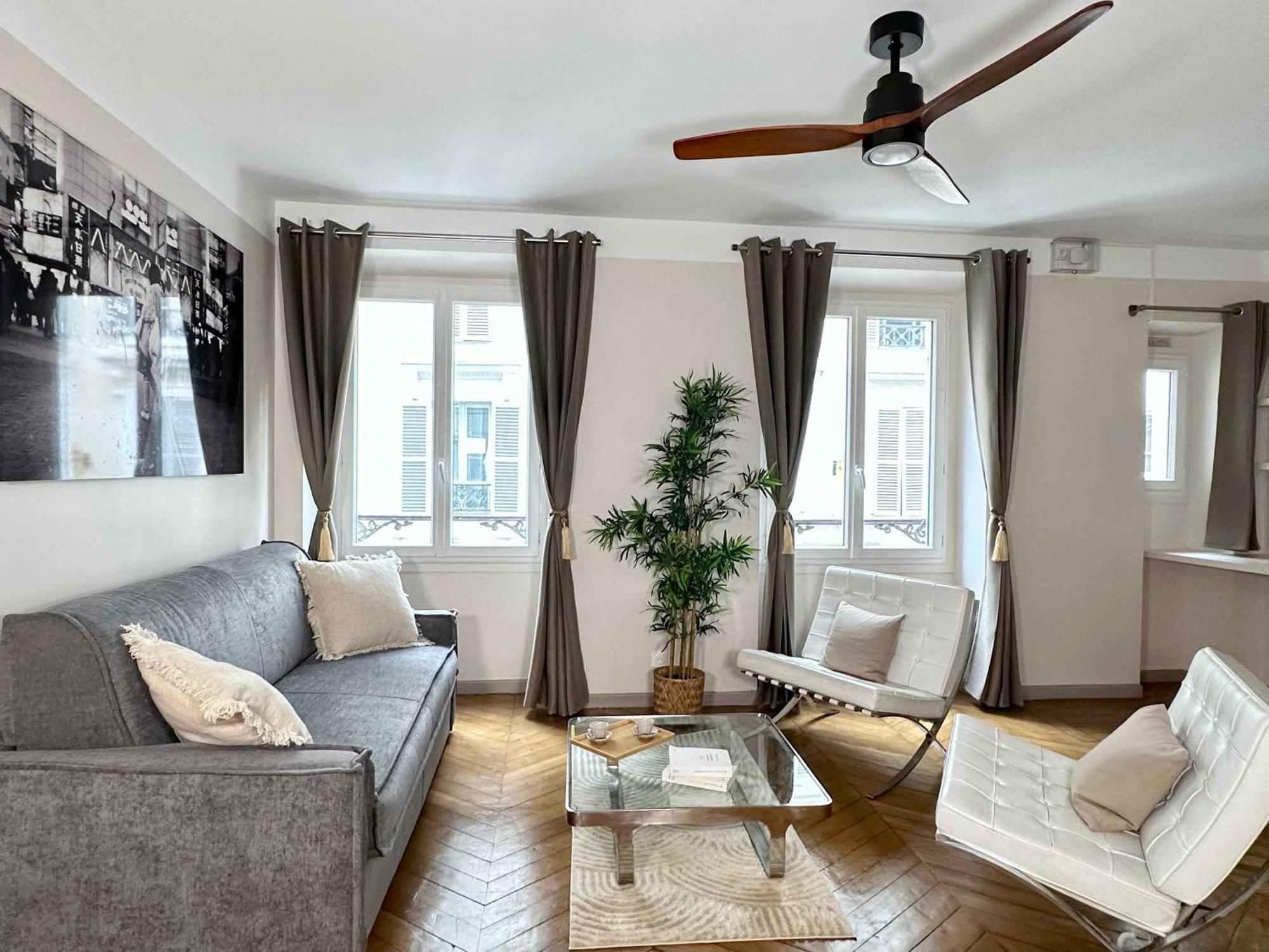 Appartement Typical Luxurious Parisian Getaway